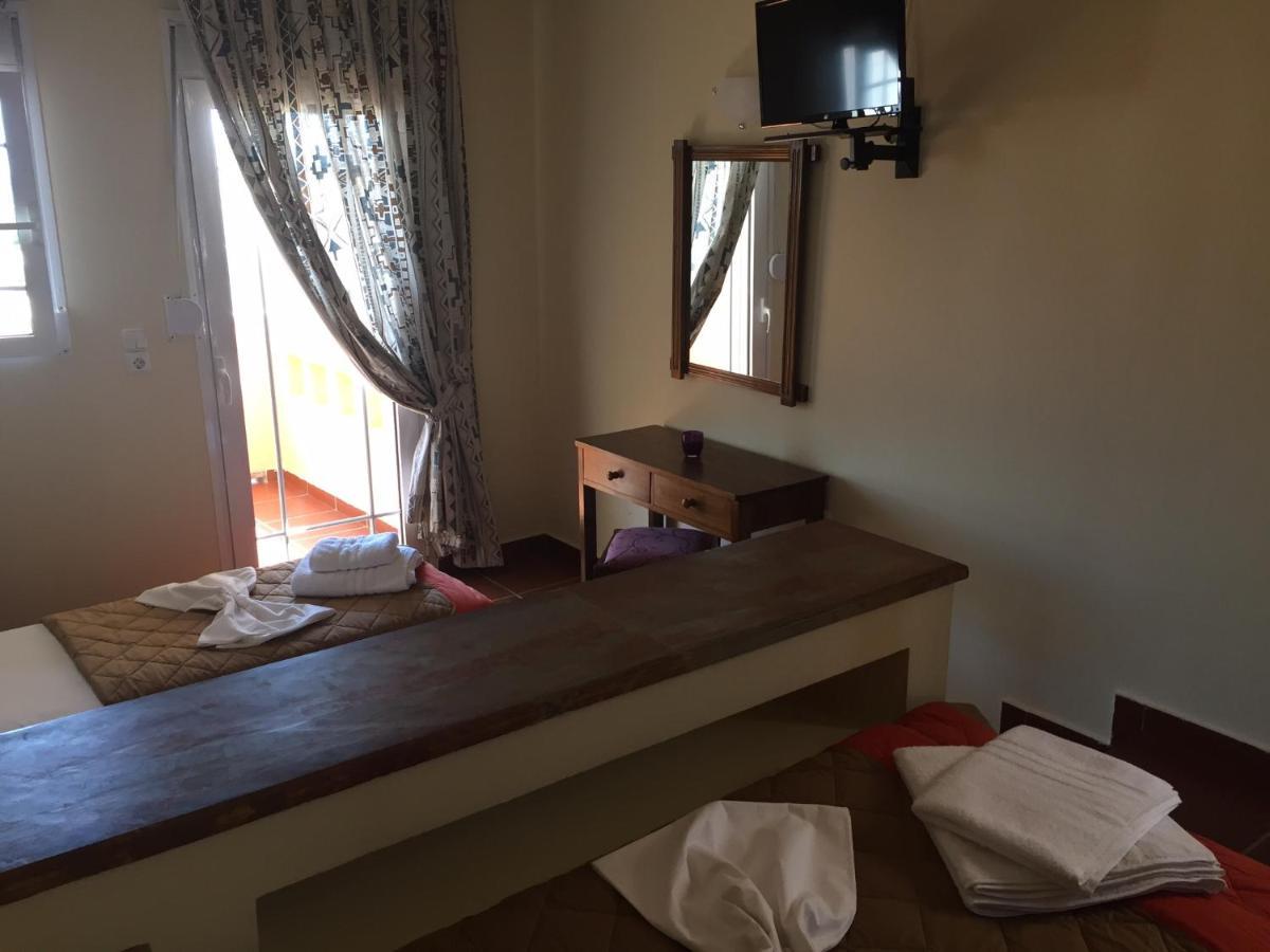 Toulipa Rooms Agia Ermioni Esterno foto
