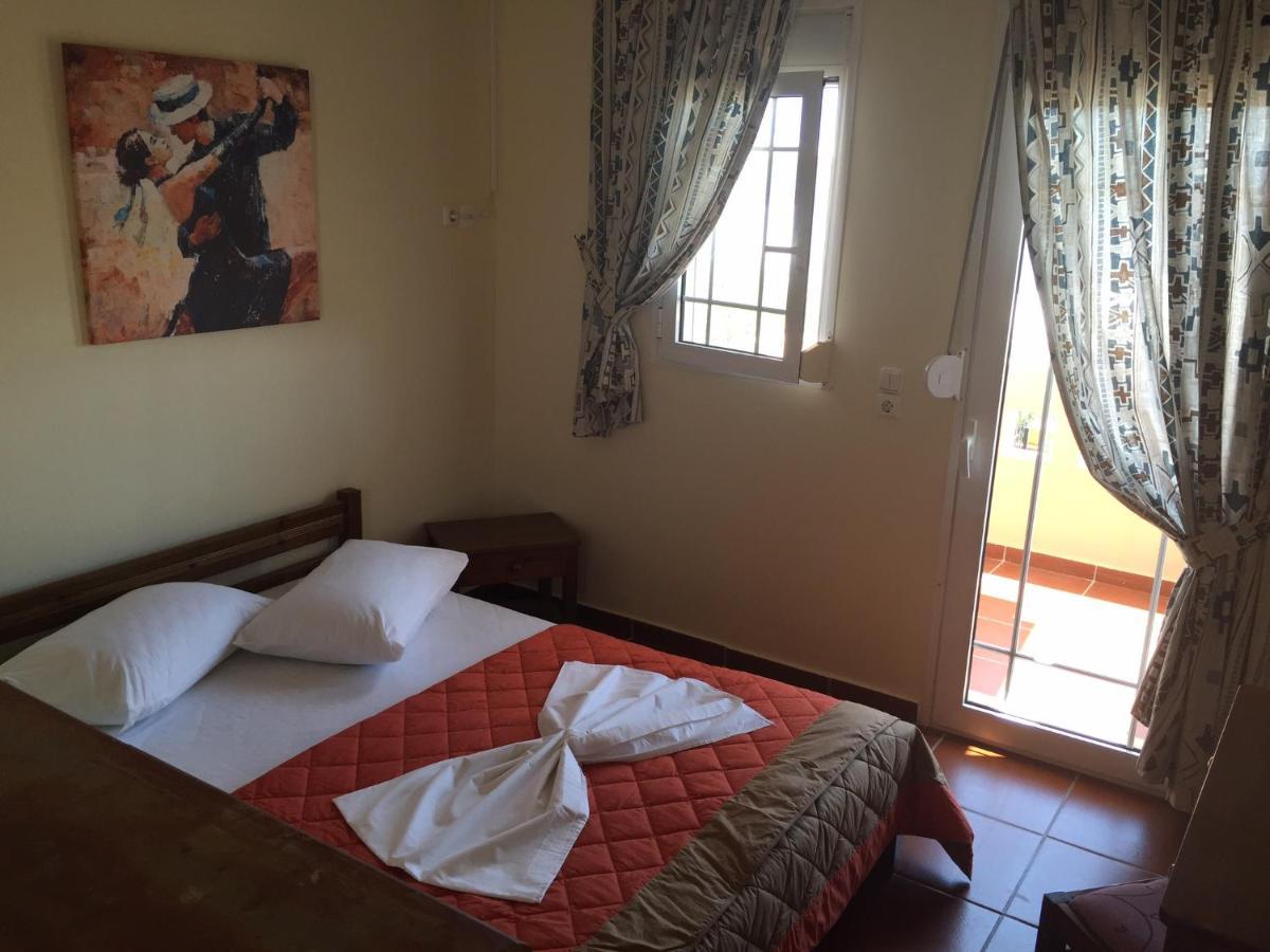 Toulipa Rooms Agia Ermioni Esterno foto