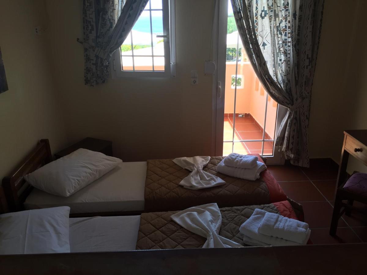 Toulipa Rooms Agia Ermioni Esterno foto