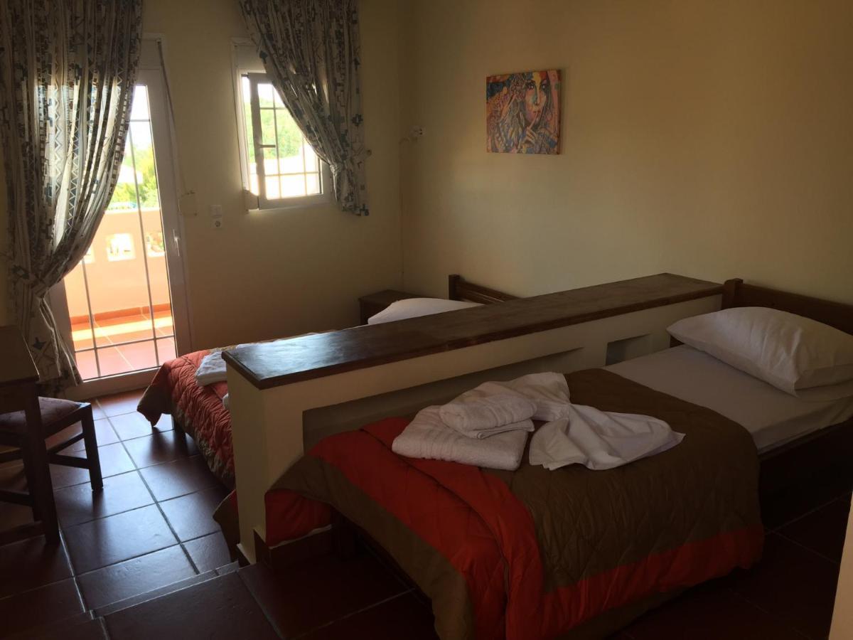 Toulipa Rooms Agia Ermioni Esterno foto