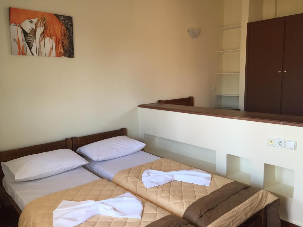Toulipa Rooms Agia Ermioni Esterno foto